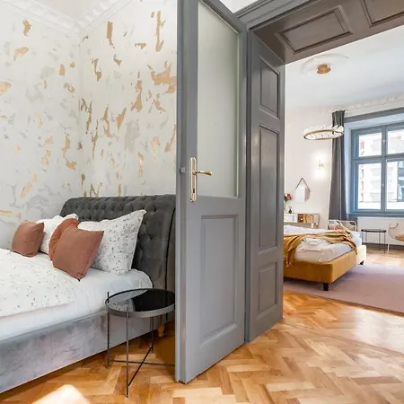 Emperor Castle View Suite Prague Exterior photo